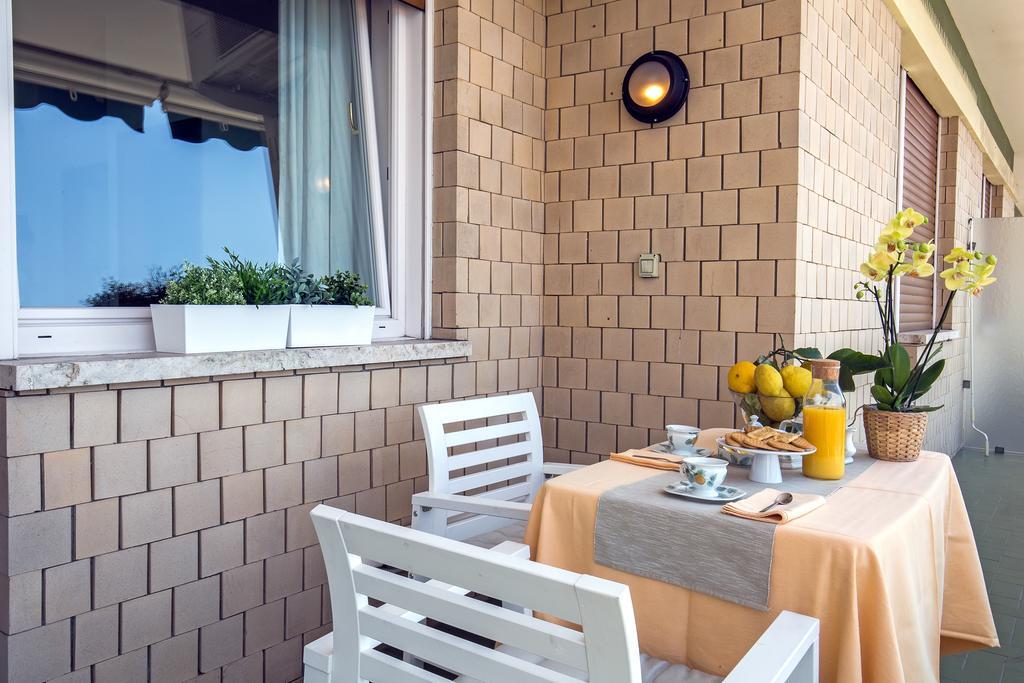 Angelina Apartments Amalfi Coast Maiori Exterior foto